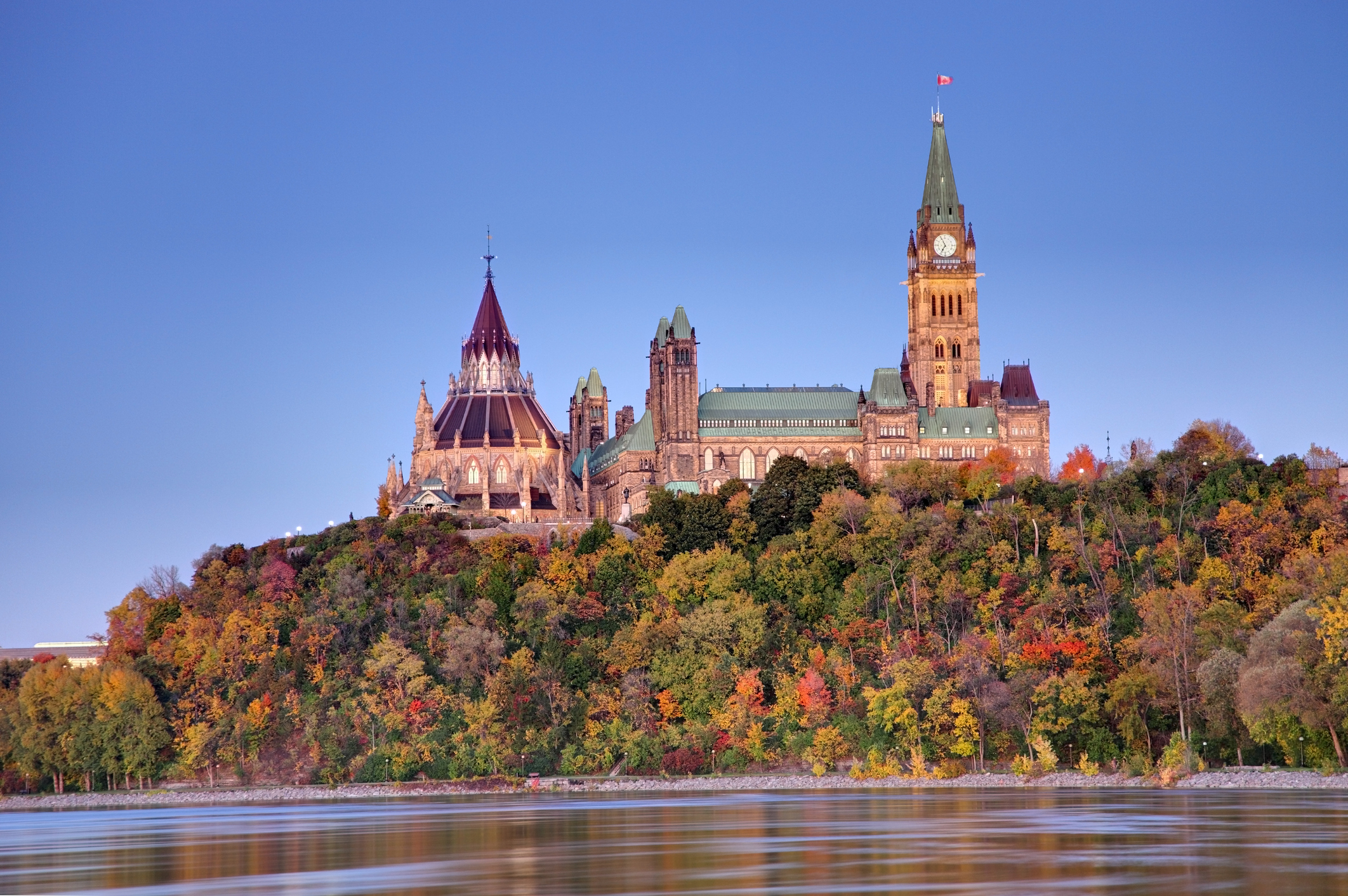 Over 100 MPS and Senators ask Finance Minister for $1.4 billion investment in Canadian Nature